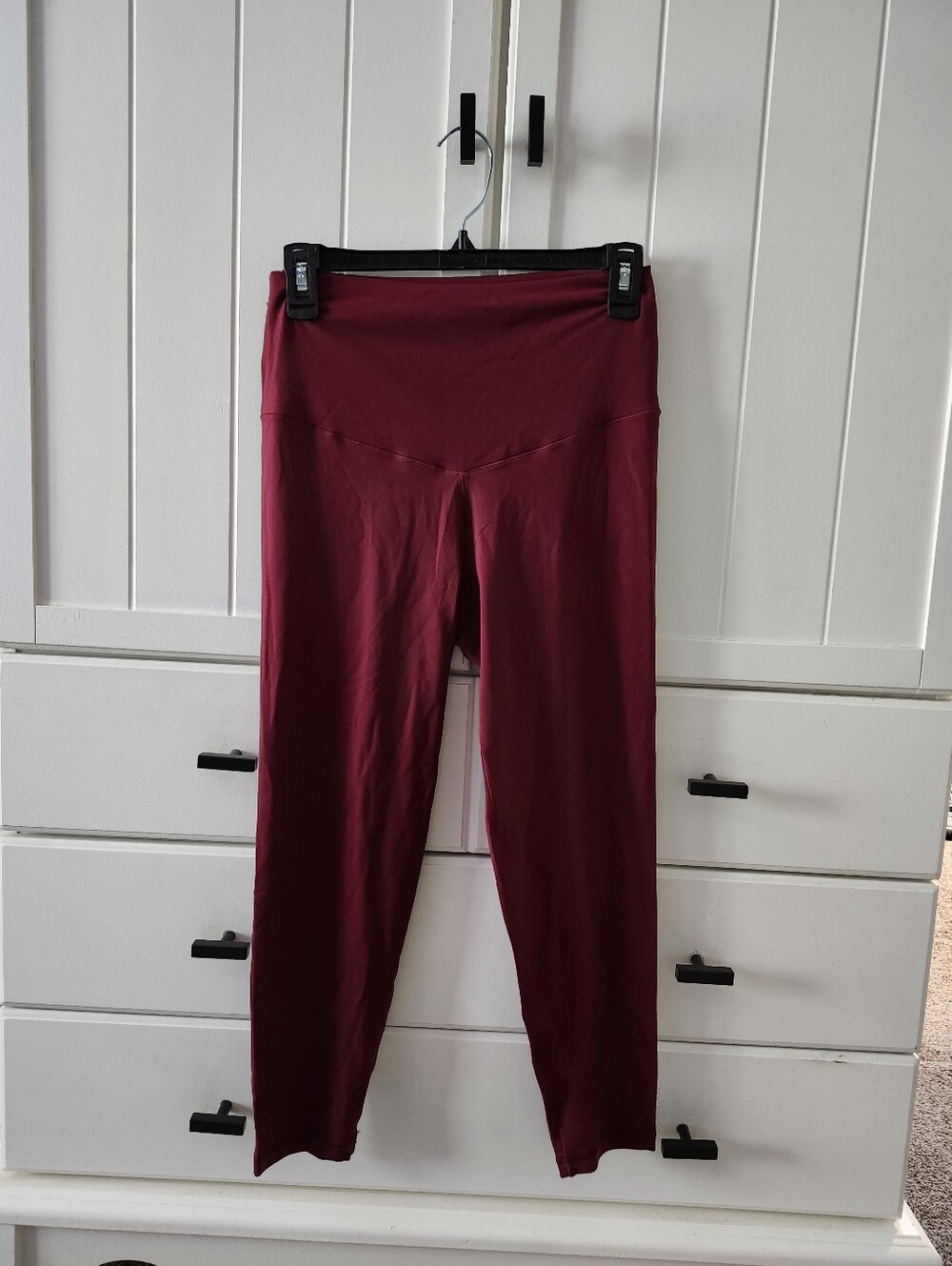 Aerie High-Waist Burgundy Women’s Leggings Sz L Never Worn